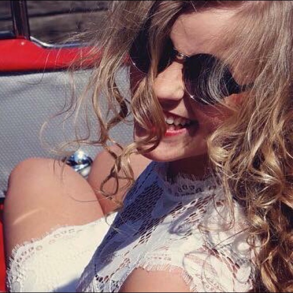 White Lace Dress - Picture 3 of 10